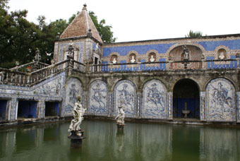 PALAIS DE FONTEIRA JEU D EAU