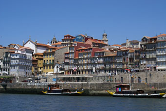 Vue sur les quais de Porto