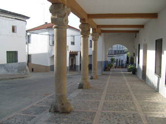 Rue de Puente del  Arzobispo