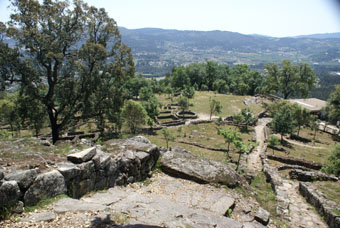 Autre aspect de la ville au sommet de la coline