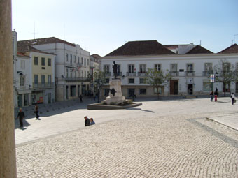 SANTAREM PLACE SA DA BANDEIRA03