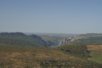 VUE SUR MONFRAGUE 2