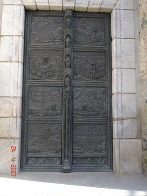 Porte en bronze