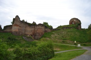 Forteresse de Cluis dessous